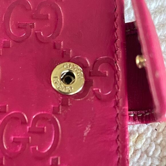 Gucci keychain wallet holder in pink - Picture 11 of 13